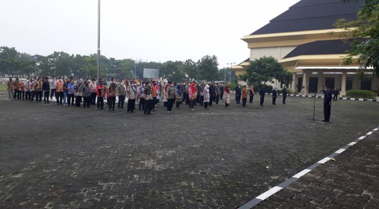 Pelaksanaan Apel Pagi di lingkungan Biro Umum Sekretariat Daerah Provinsi Banten
