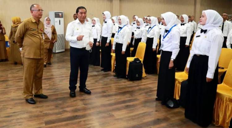 Pj Gubernur Banten Al Muktabar : ASN Bagian Pengikat NKRI dan Menjadi Teladan Masyarakat